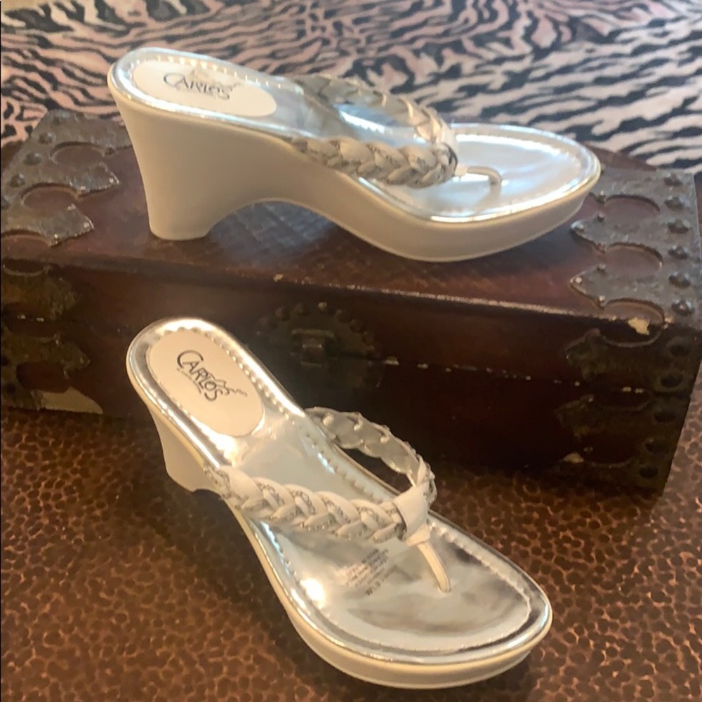 Carlos by Carlos Santana White chain sandals 👡!!